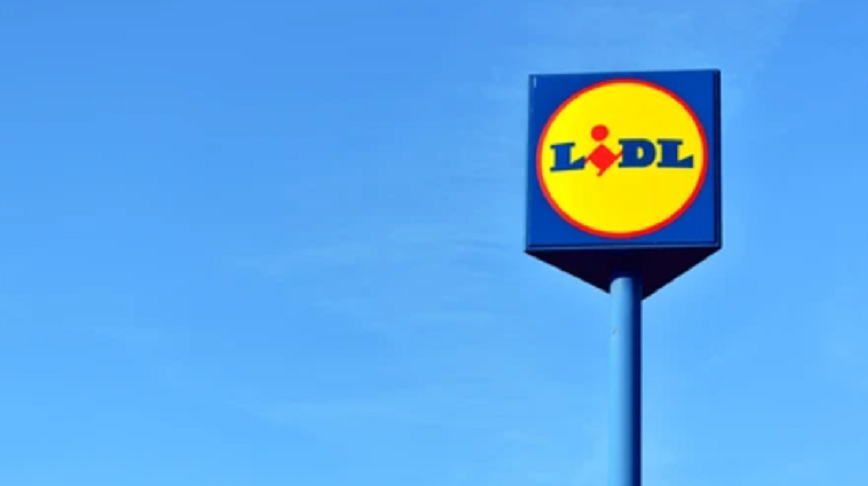 Stacja ładowania samochodów elektrycznych przy Lidl